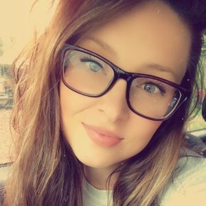 Meet your Posher, Bethany